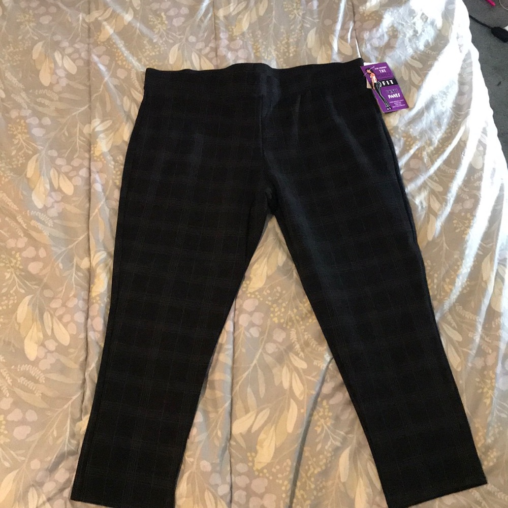 Black with striped lines